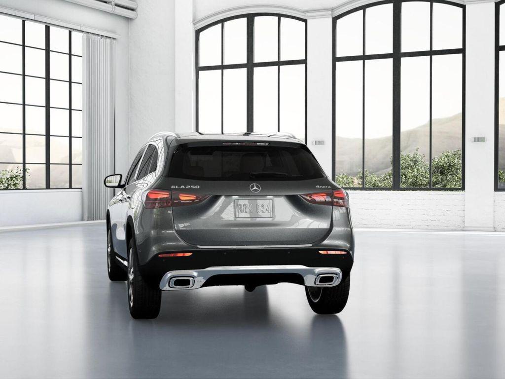 2026 Mercedes-BENZ GLA — миниатюра 25