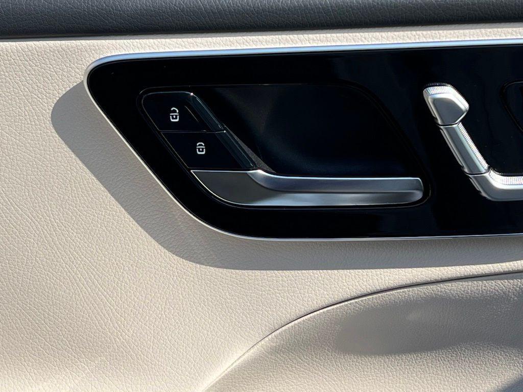 صورة مصغرة 29 لـ 2023 Mercedes-BENZ C-CLASS