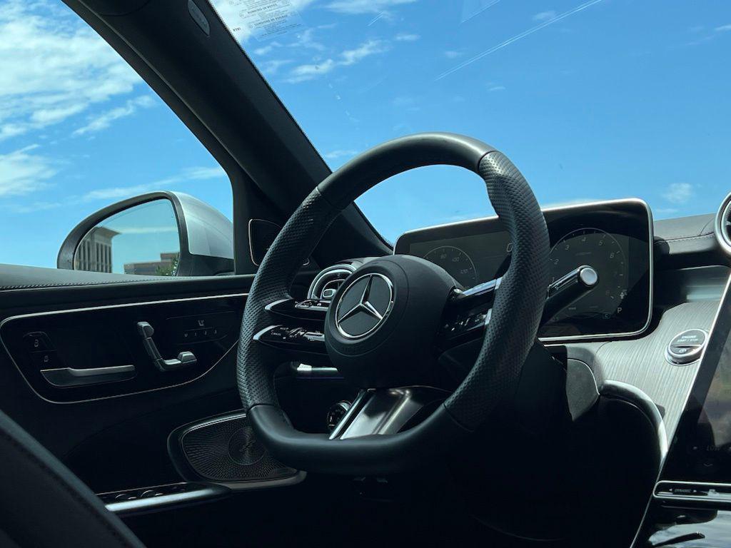 2026 Mercedes-BENZ C-CLASS — фото 8