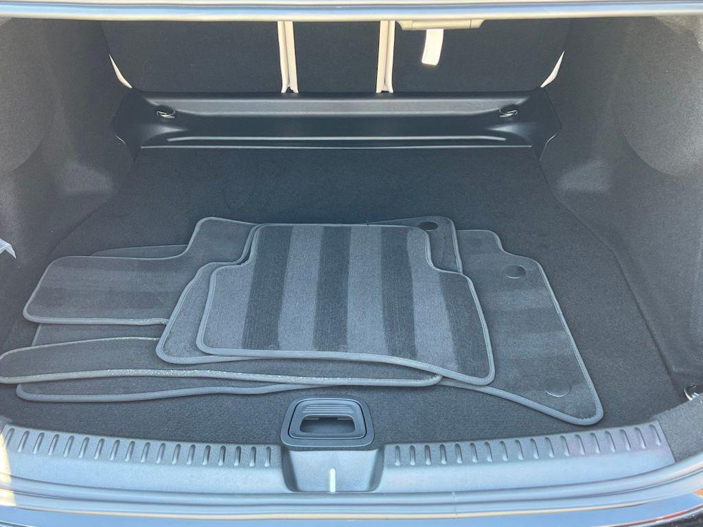 صورة مصغرة 40 لـ 2026 Mercedes-BENZ E-CLASS
