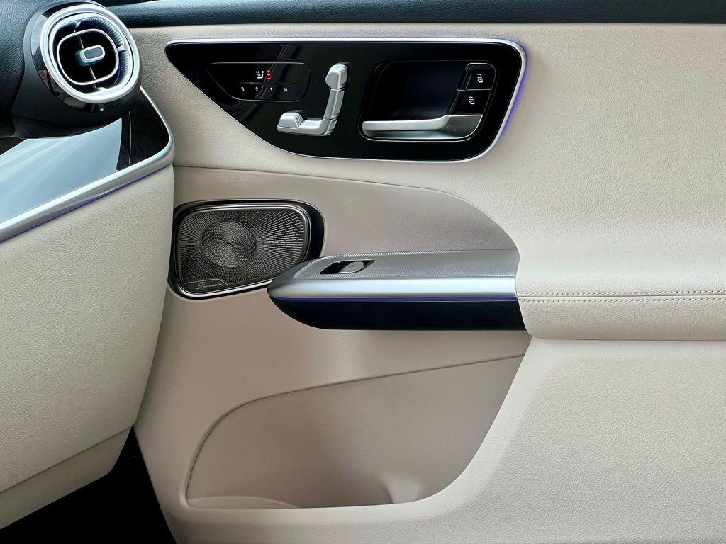 2026 Mercedes-BENZ GLC 缩略图 30