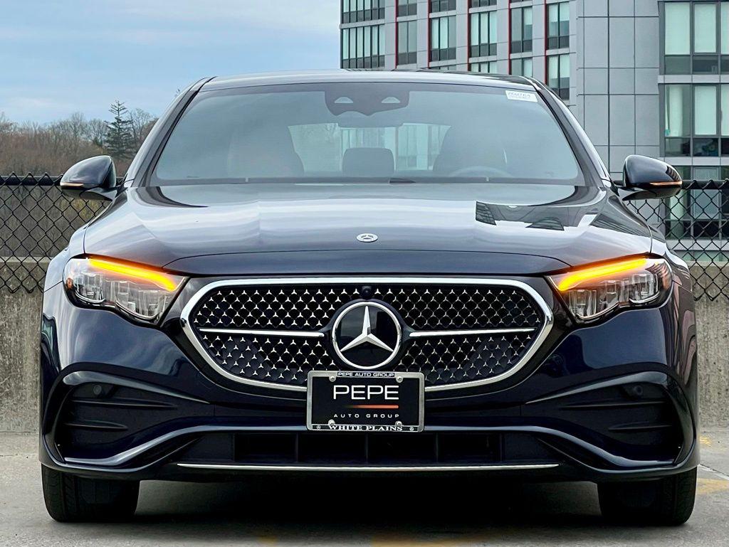 MERCEDES-BENZ E-CLASS - 3