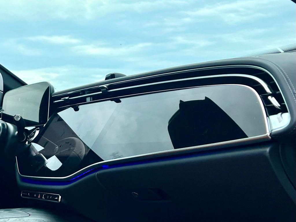 MERCEDES-BENZ E-CLASS - 10