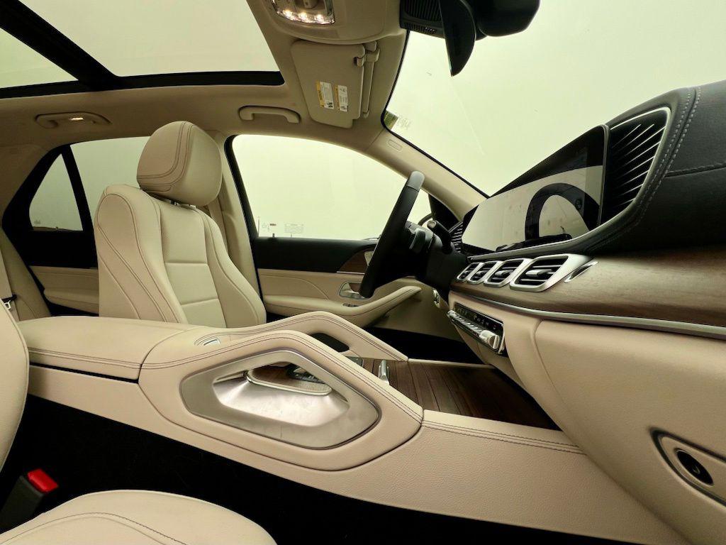 2026 Mercedes-BENZ GLE 照片 8
