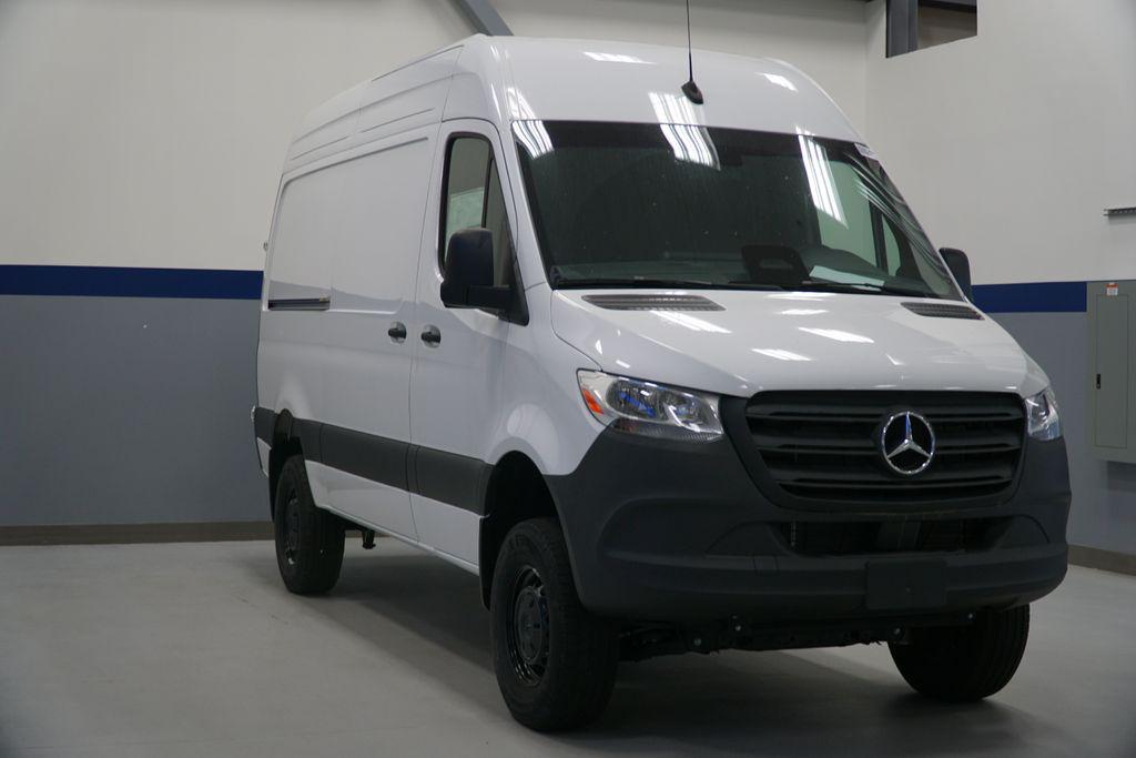 New 2025 Mercedes-Benz Sprinter 2500 Standard Roof