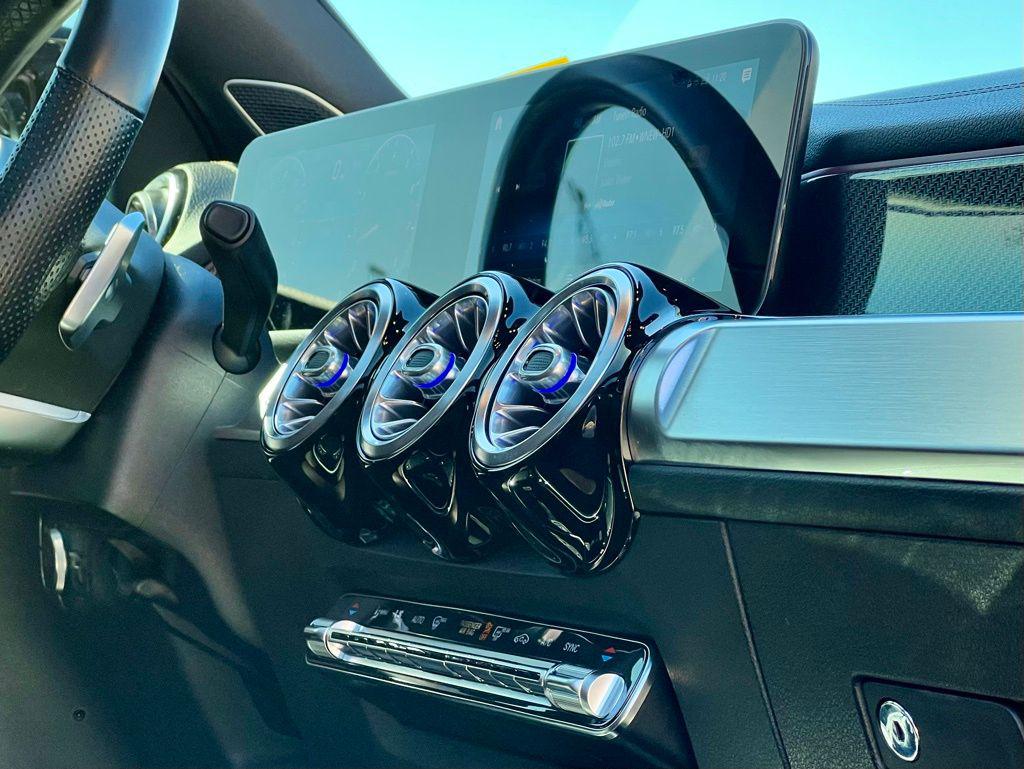 2021 Mercedes-Benz AMG GLB 35