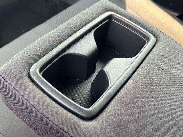 2023 Toyota RAV4 LE 缩略图 19