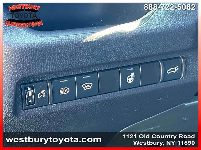 صورة مصغرة 25 لـ 2024 Toyota RAV4 XLE