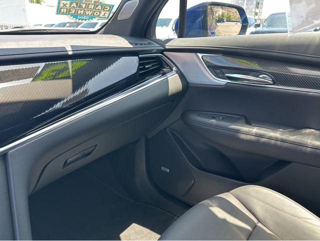 صورة 5 لـ 2023 Cadillac XT6 SPORT AWD