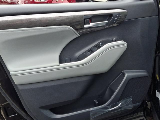 TOYOTA HIGHLANDER - 10