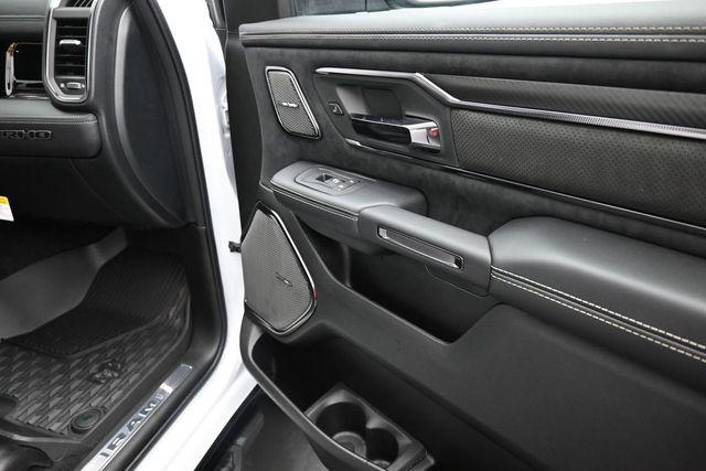 2026 RAM 1500 RHO CREW CAB 4X4 5'7' BOX — миниатюра 17