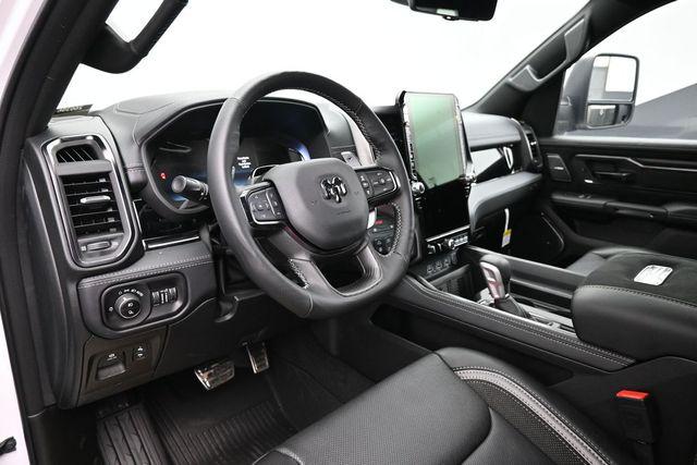 2026 RAM 1500 RHO CREW CAB 4X4 5'7' BOX — фото 5