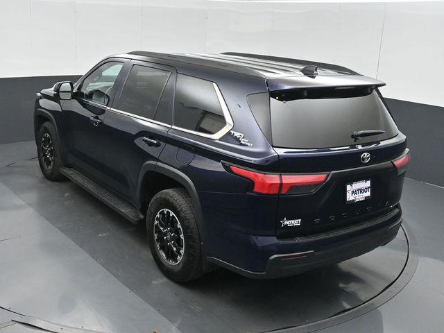 2025 Toyota SEQUOIA SR5 thumbnail 38