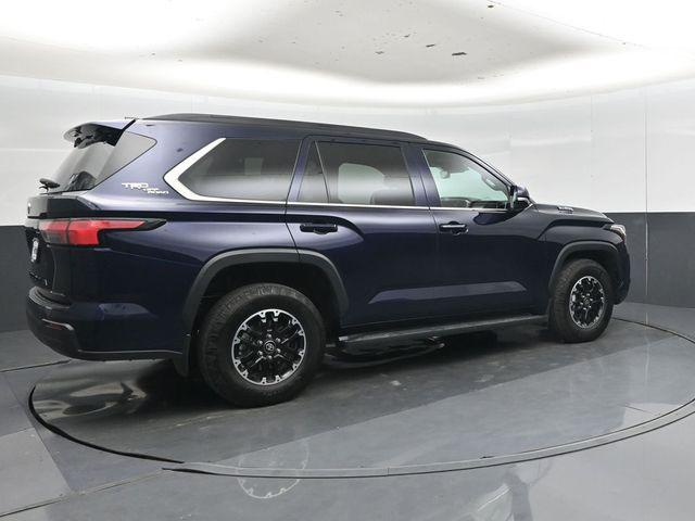 صورة 3 لـ 2025 Toyota SEQUOIA SR5
