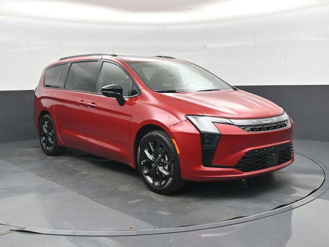 New 2027 Chrysler Pacifica Limited