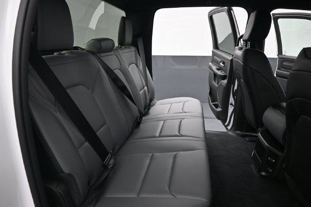 صورة مصغرة 25 لـ 2027 RAM 1500 TRADESMAN