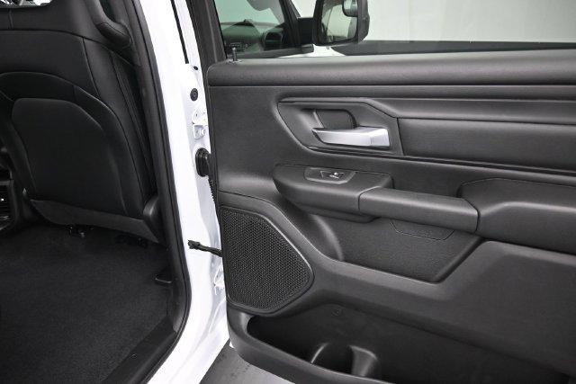 صورة مصغرة 23 لـ 2027 RAM 1500 TRADESMAN