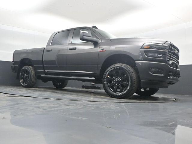 2026 RAM 2500 BLACK EXPRESS CREW CAB 4X4 6'4' BOX — миниатюра 28