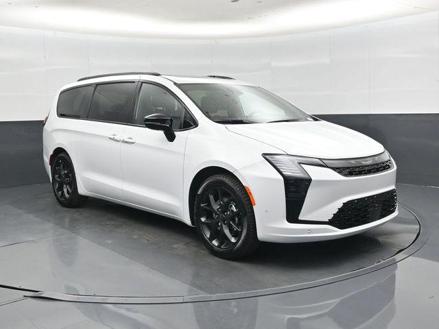 New 2027 Chrysler Pacifica Limited