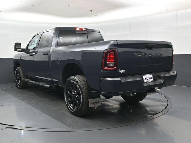 صورة مصغرة 23 لـ 2026 RAM 2500 BLACK EXPRESS CREW CAB 4X4 6'4' BOX