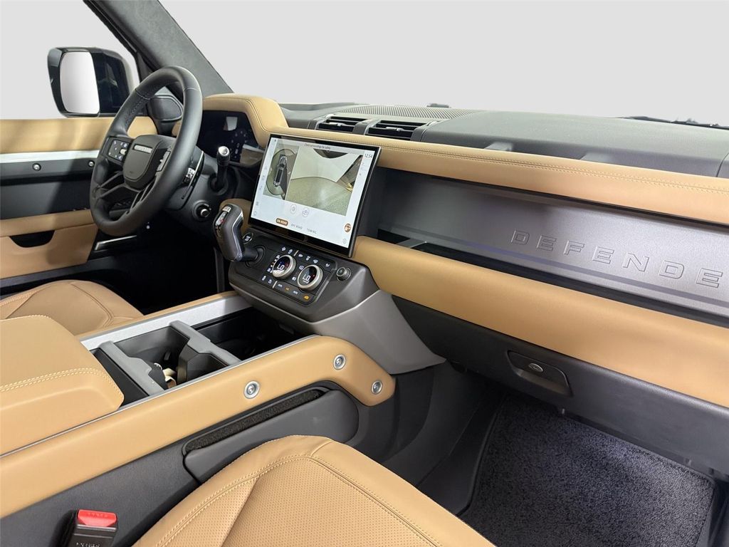صورة مصغرة 29 لـ 2026 LAND Rover DEFENDER V8