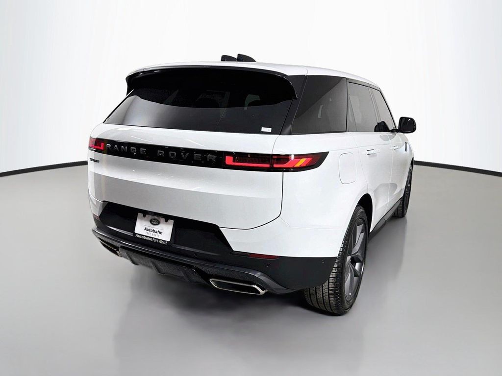 صورة 5 لـ 2026 LAND Rover RANGE ROVER SPORT SE