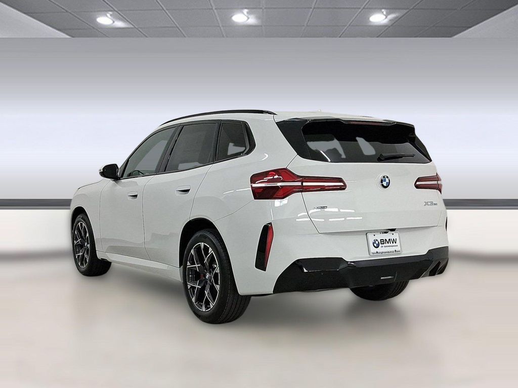صورة 3 لـ 2026 BMW X3 30 XDRIVE