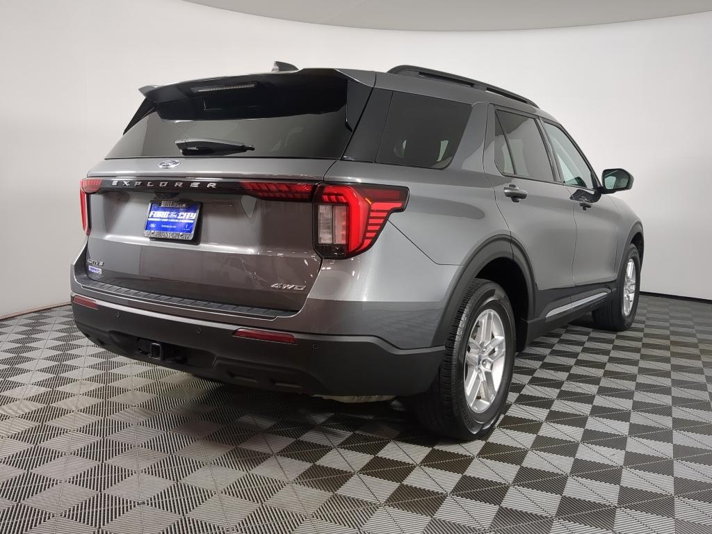 صورة 9 لـ 2025 FORD EXPLORER ACTIVE