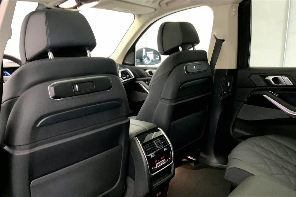2024 BMW X7 XDRIVE40I — миниатюра 12