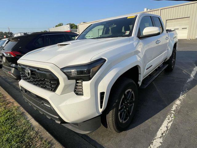 TOYOTA TACOMA - 6