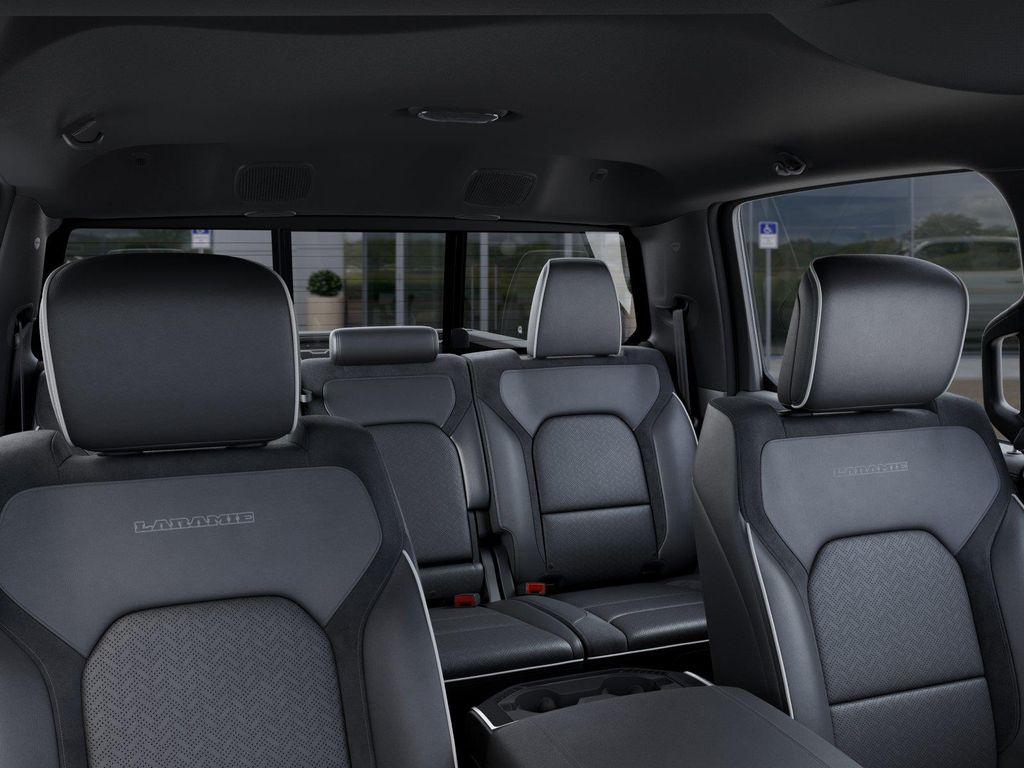 صورة مصغرة 26 لـ 2026 RAM 1500 LARAMIE