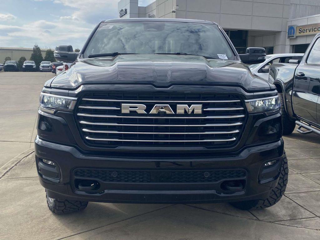 2026 RAM 1500 LARAMIE — фото 2