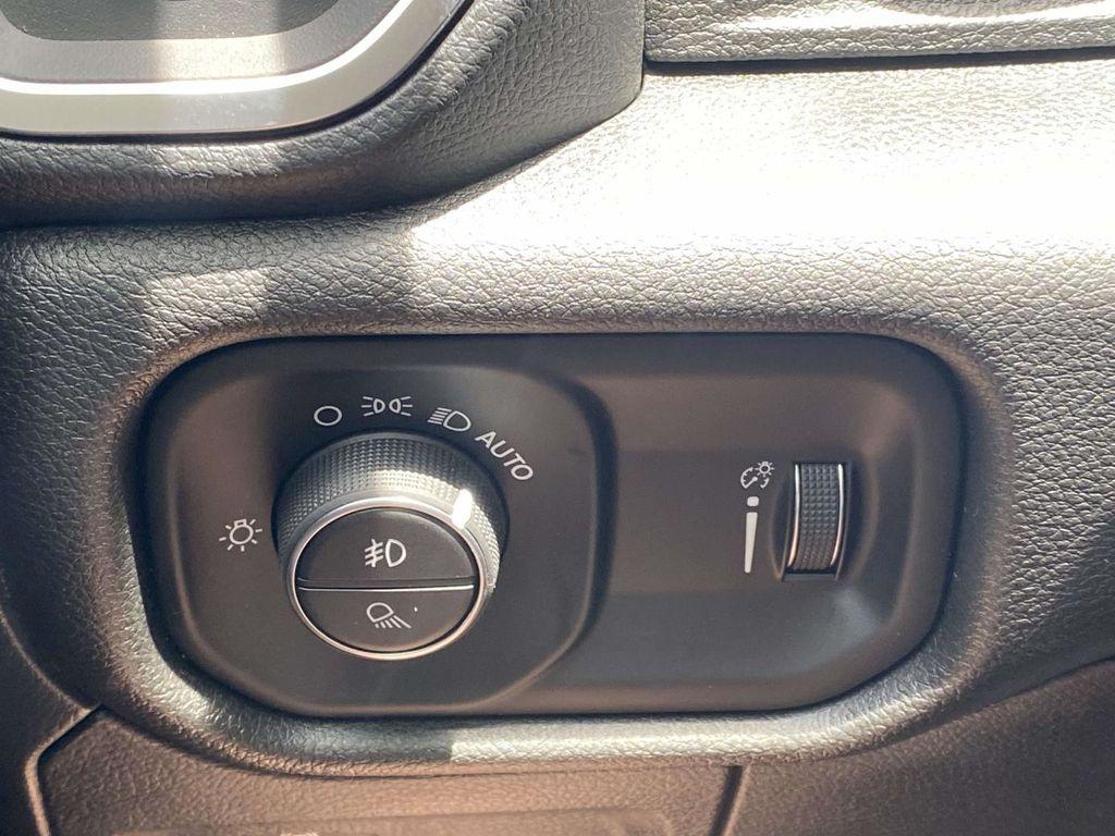 2026 RAM 1500 EXPRESS — миниатюра 30