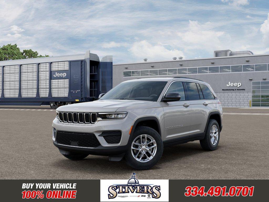 New 2026 Jeep Grand Cherokee Laredo