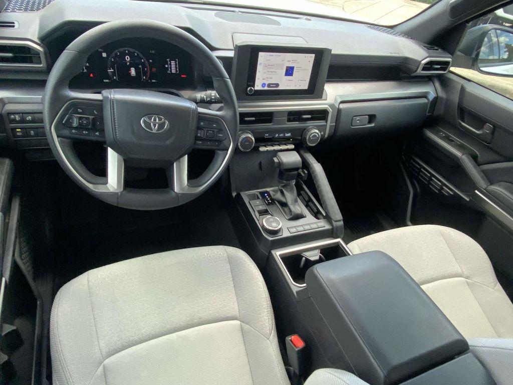 2025 Toyota 4RUNNER SR5 缩略图 15