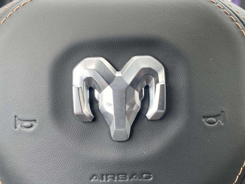 صورة مصغرة 30 لـ 2026 RAM 1500 TUNGSTEN