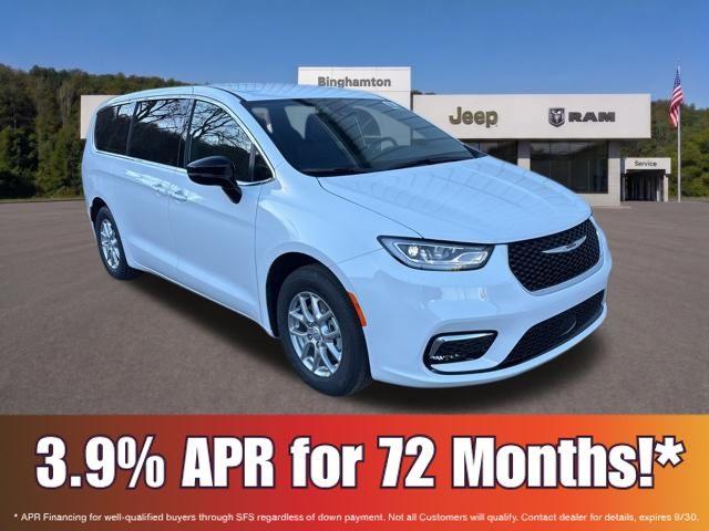 New 2026 Chrysler Pacifica Select