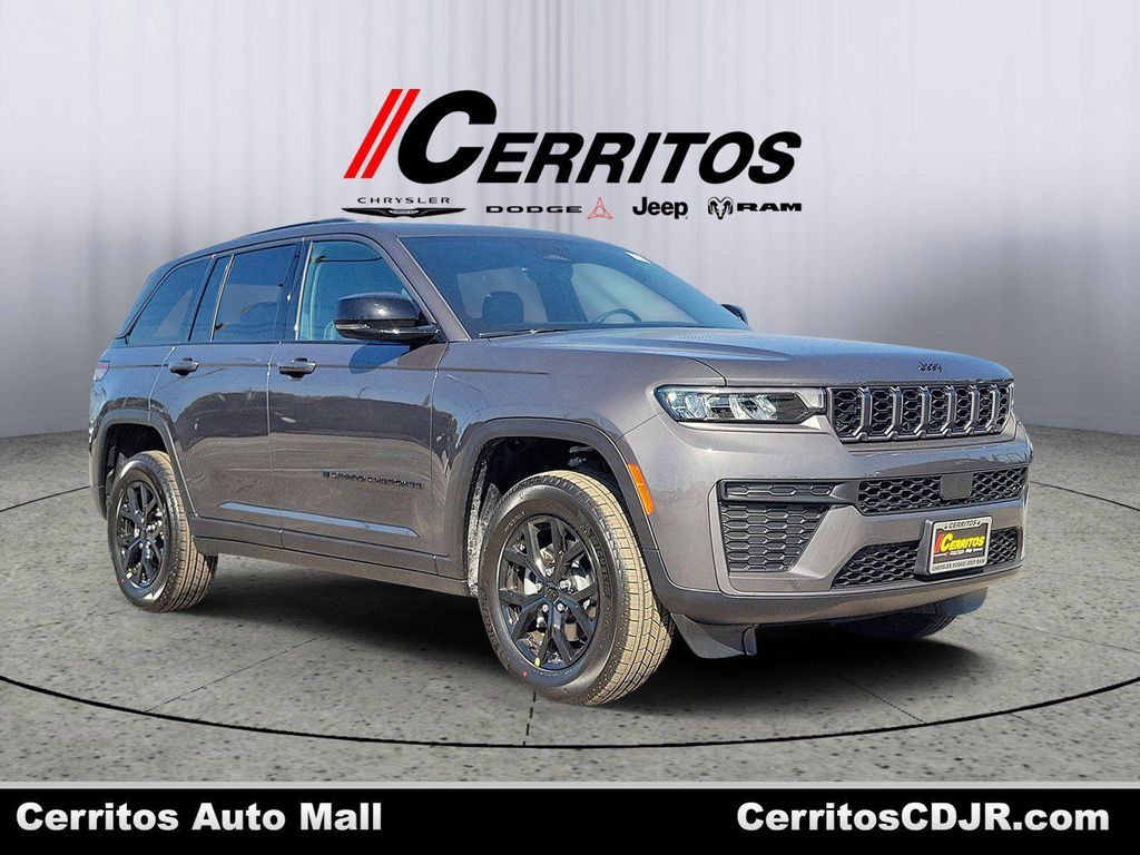 New 2026 Jeep Grand Cherokee Altitude