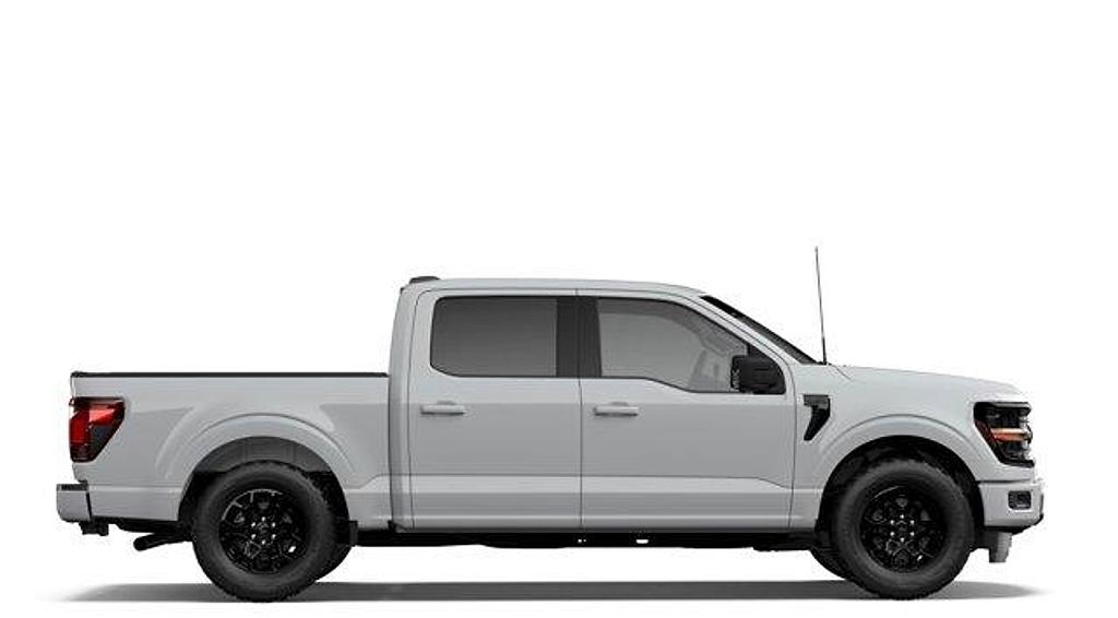 2026 FORD F-150 XLT — фото 5