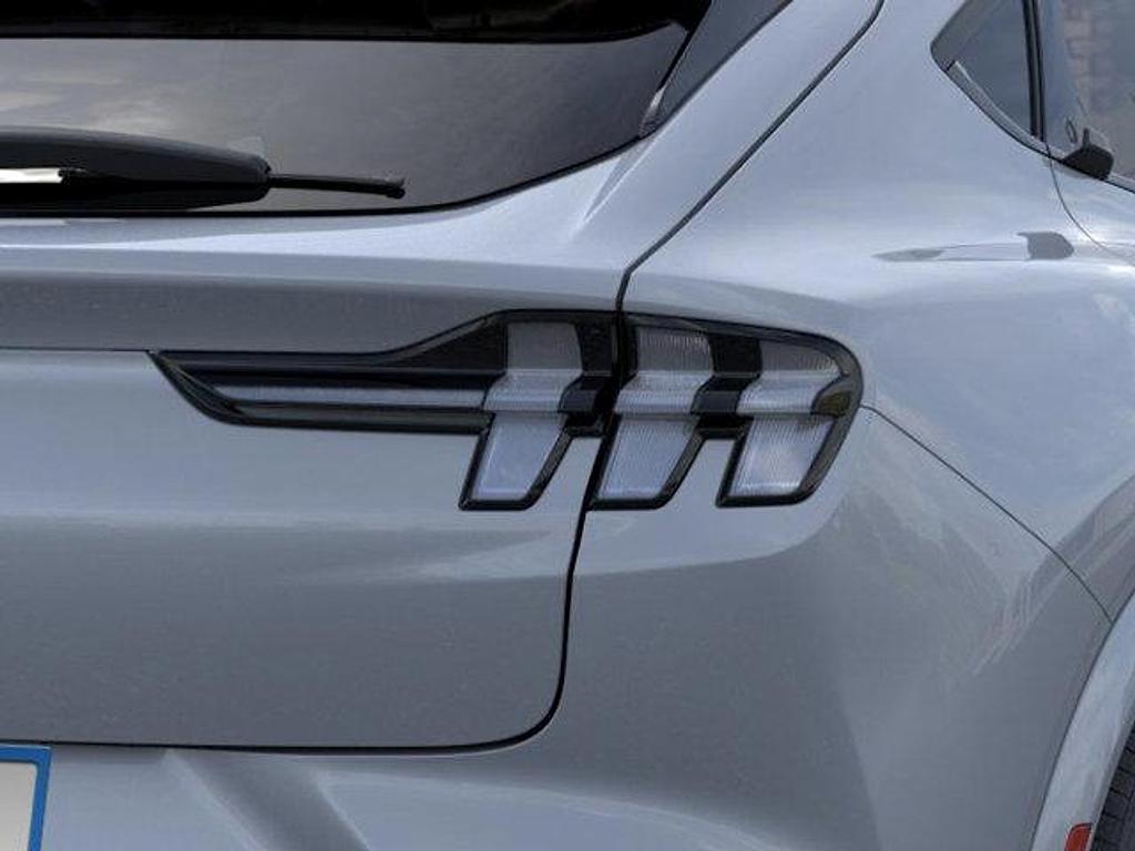 صورة مصغرة 21 لـ 2026 FORD MUSTANG MACH-E GT
