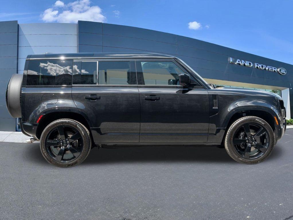صورة 8 لـ 2026 LAND Rover DEFENDER P525 V8
