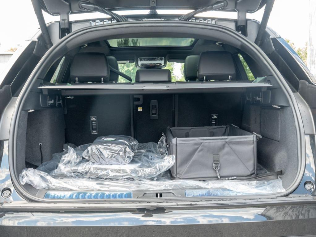 صورة مصغرة 25 لـ 2026 LAND Rover RANGE ROVER VELAR P250 S