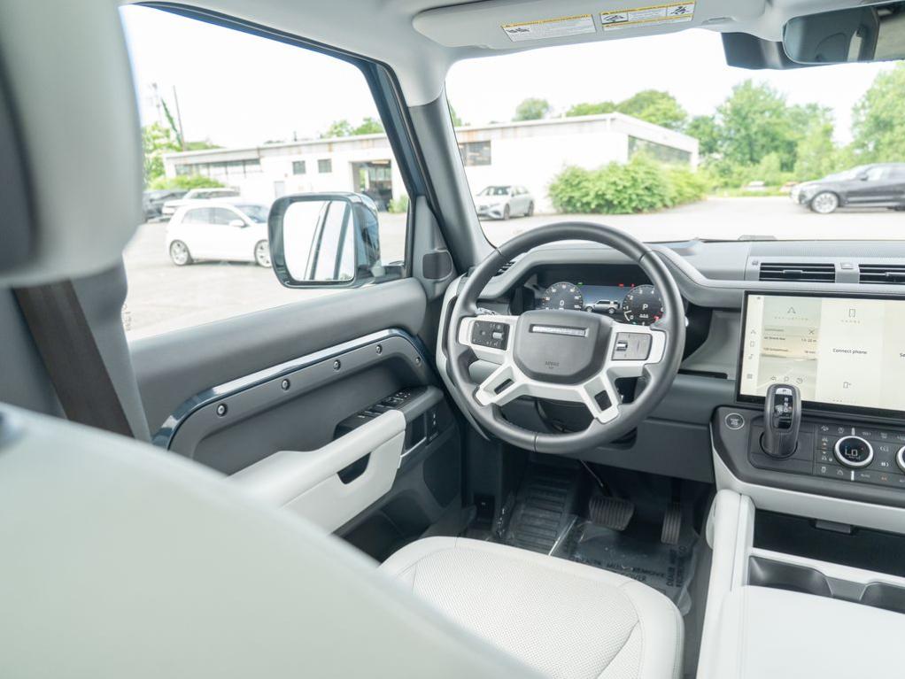 صورة مصغرة 17 لـ 2026 LAND Rover DEFENDER 110 X-DYNAMIC SE