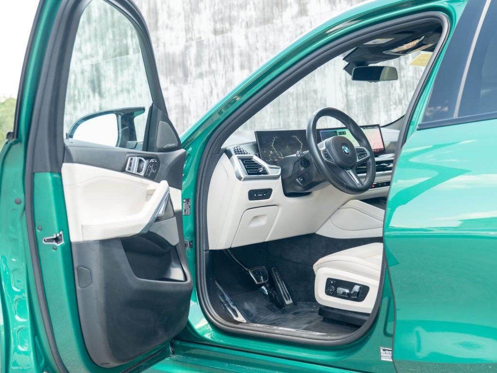 2025 BMW X6 M60I — миниатюра 11