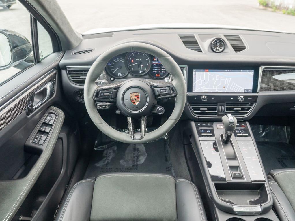2024 Porsche MACAN GTS — миниатюра 13