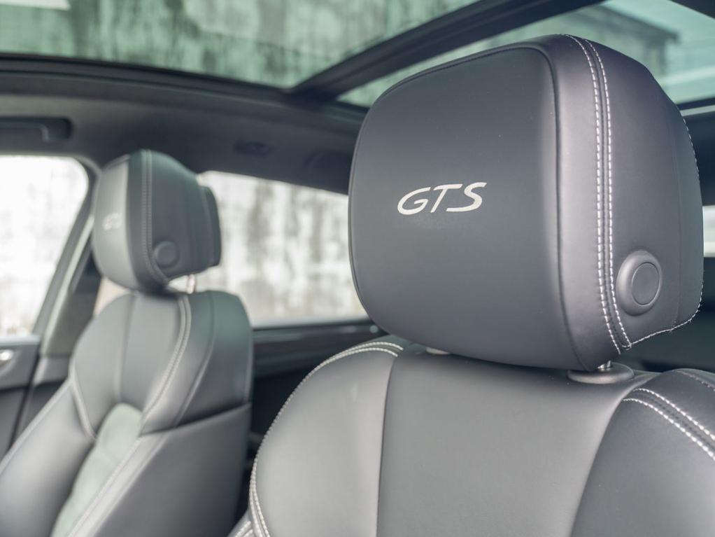 2024 Porsche MACAN GTS — миниатюра 22