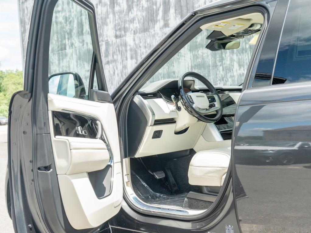 2026 LAND Rover RANGE ROVER P400 SE — фото 10
