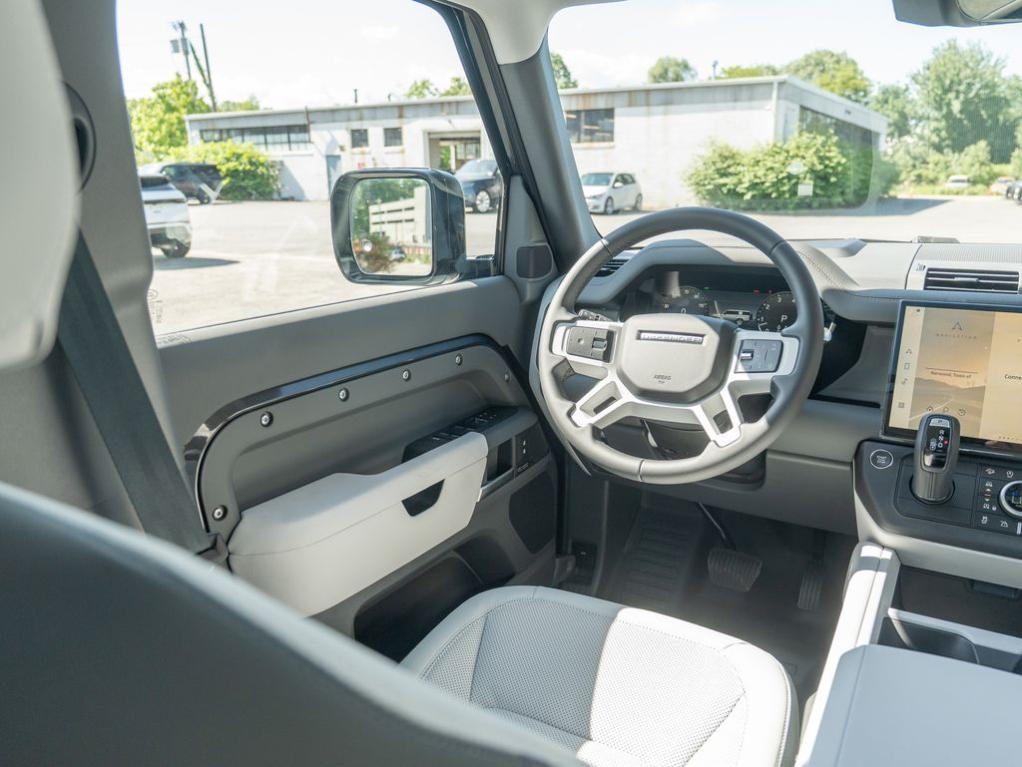 2026 LAND Rover DEFENDER P400 X-DYNAMIC SE 缩略图 16