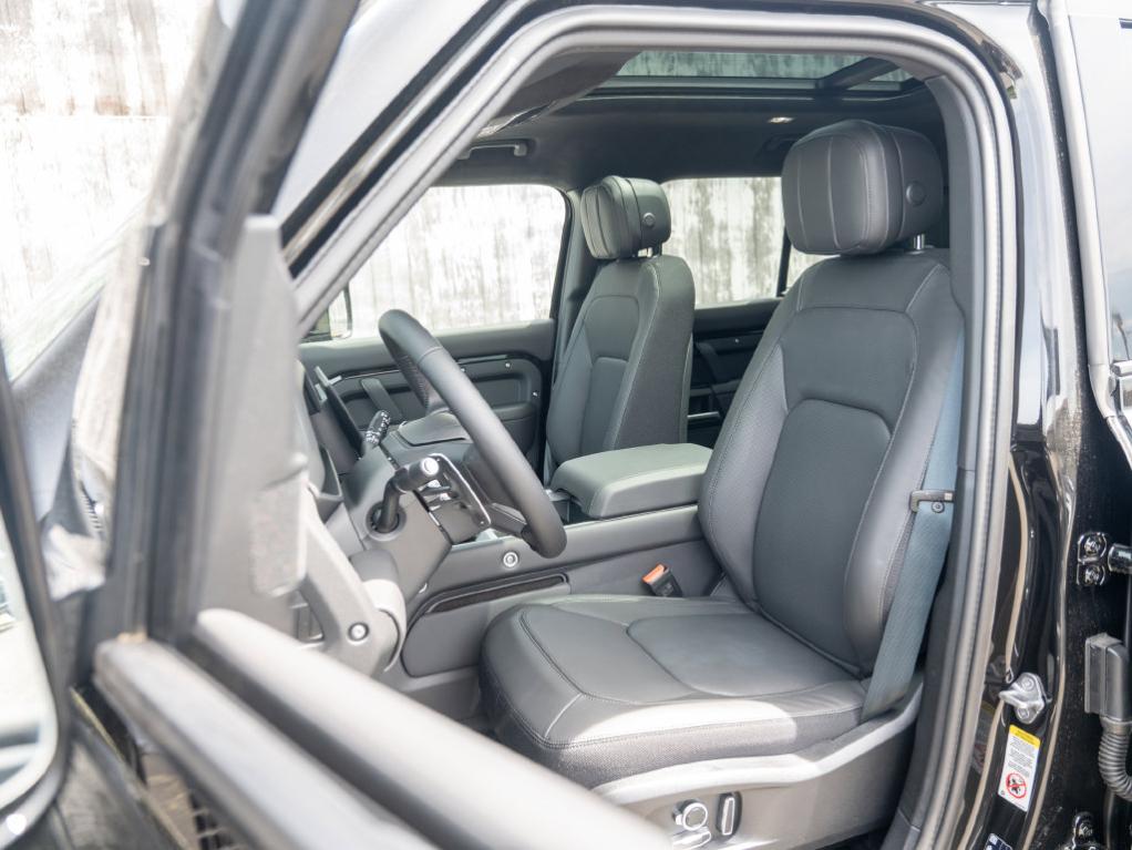 2026 LAND Rover DEFENDER P500 V8 — миниатюра 18