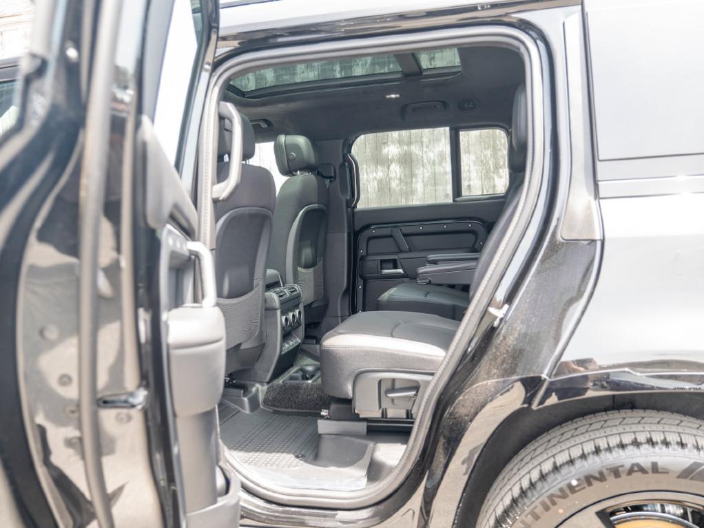 2026 LAND Rover DEFENDER P500 V8 — миниатюра 20